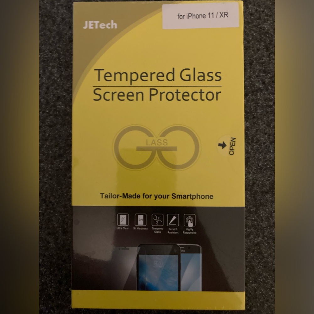 iPhone 11 screen protector